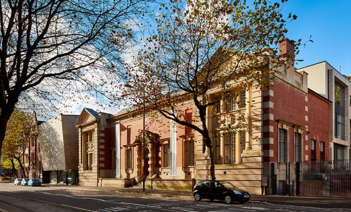 Glynn Vivian Art Gallery entrance